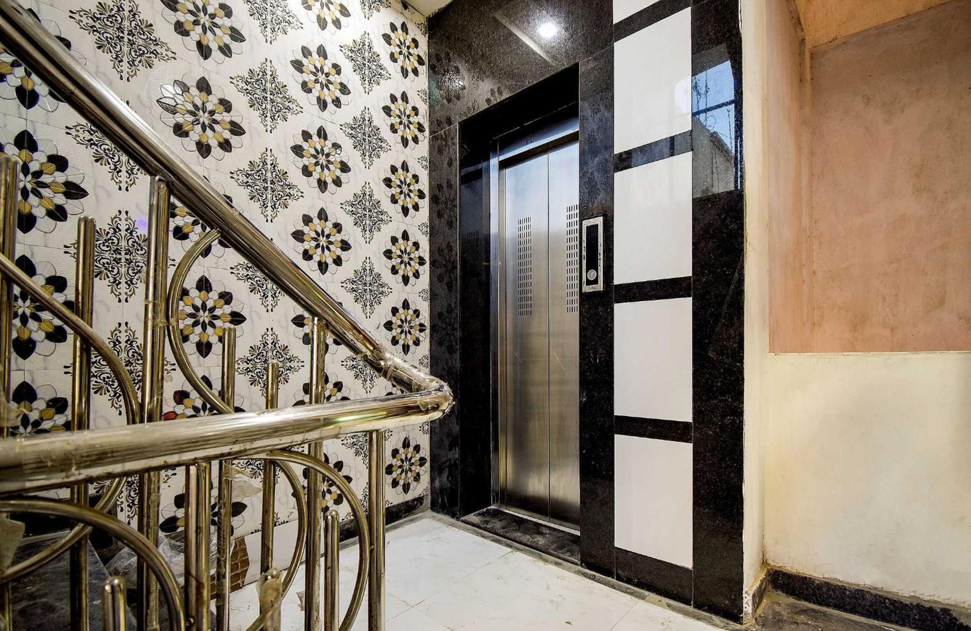 נאגפור Oyo Flagship Mariyam Service Apartments מראה חיצוני תמונה