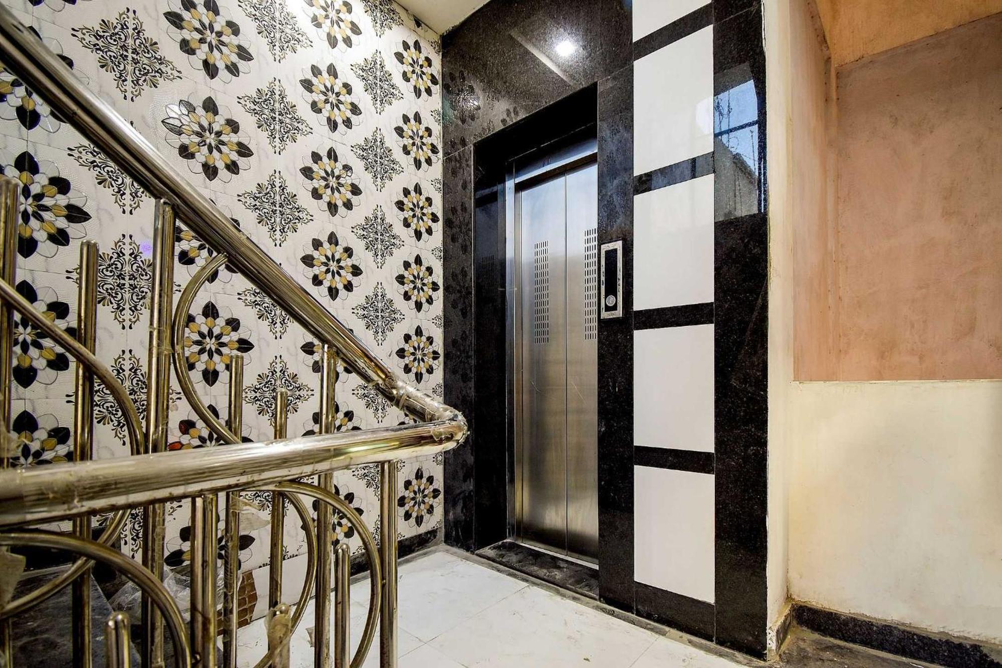 נאגפור Oyo Flagship Mariyam Service Apartments מראה חיצוני תמונה